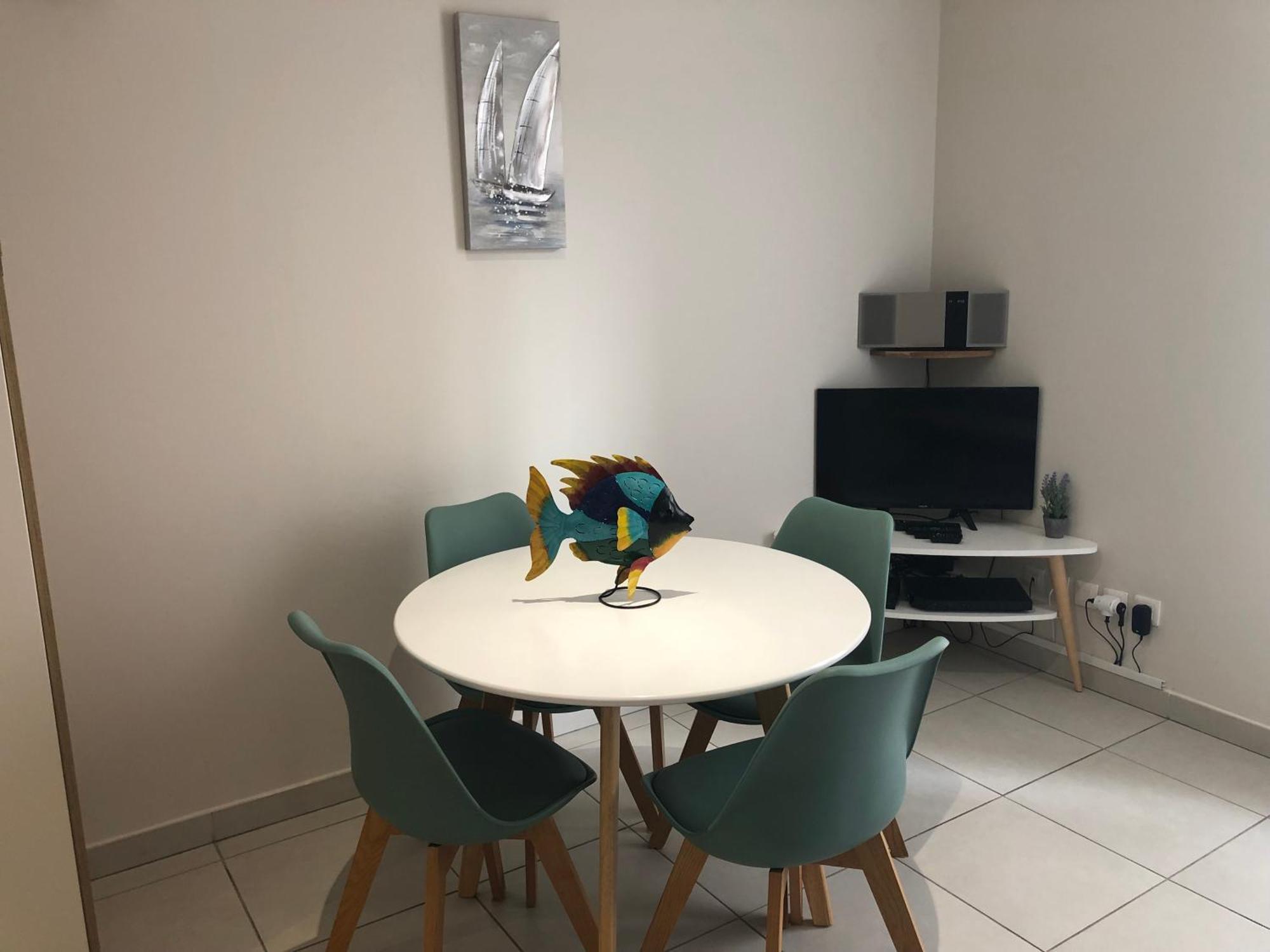 Les Poissons Apartment Sete Bagian luar foto
